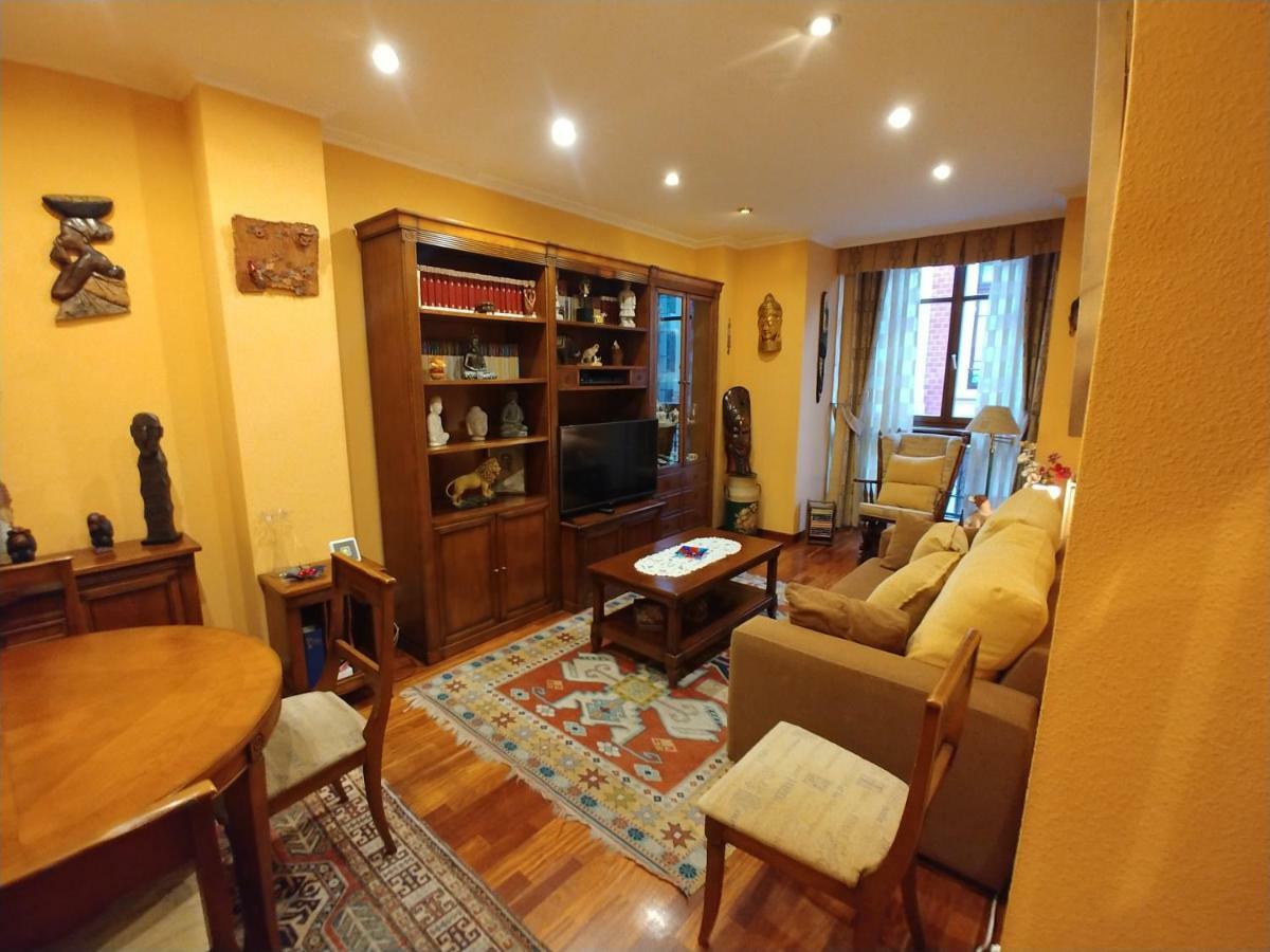 Hogar, A Modo De Hotel Хихон Экстерьер фото