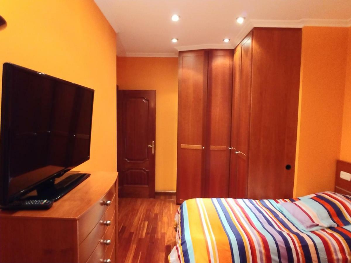 Hogar, A Modo De Hotel Хихон Экстерьер фото