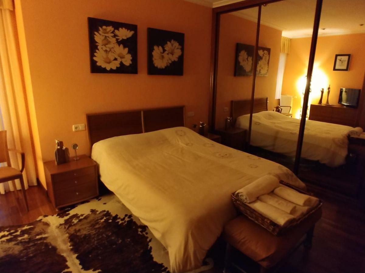 Hogar, A Modo De Hotel Хихон Экстерьер фото