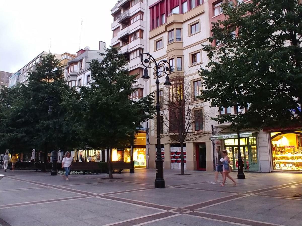 Hogar, A Modo De Hotel Хихон Экстерьер фото